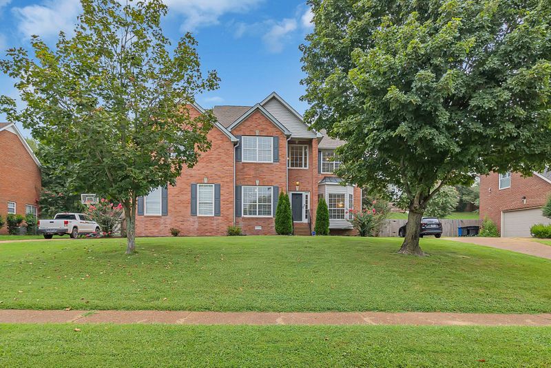 236 Dandridge Dr, Franklin, TN 37067