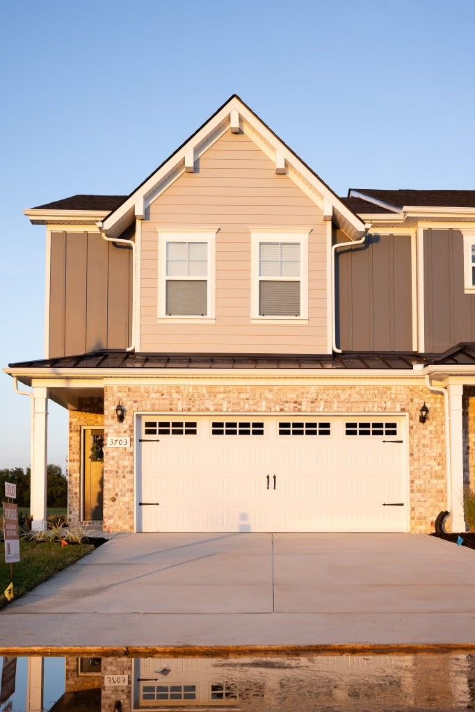 5756 Cloverwood Dr, Rockvale, TN 37153