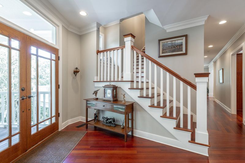 383 Turnberry Ln, Lookout Mountain, GA 30750