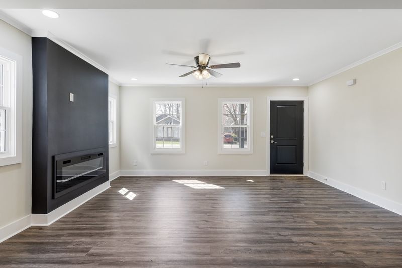 528 E Eastland St, Gallatin, TN 37066