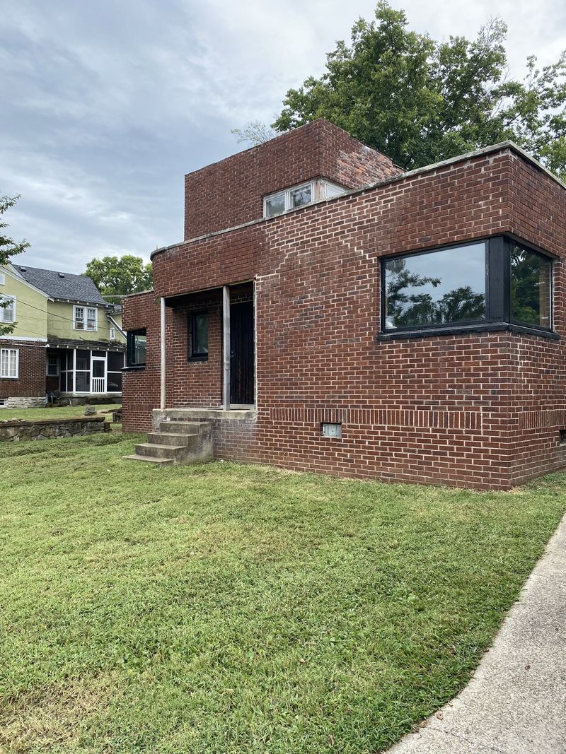 1025 31st Ave N, Nashville, TN 37209