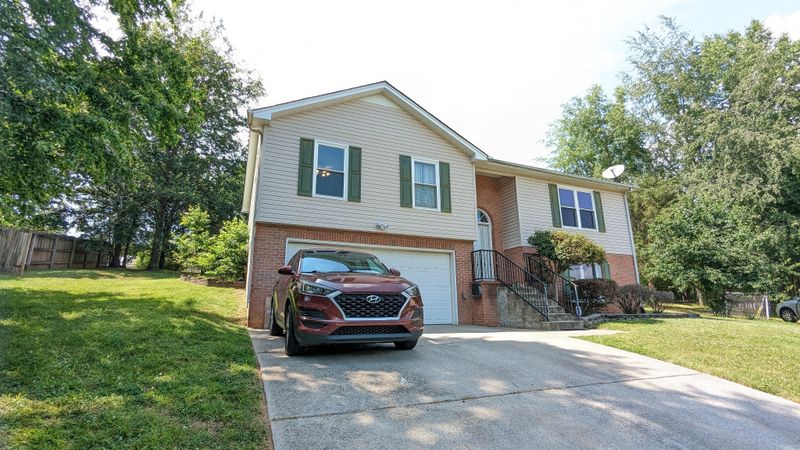 146 Villages Ct, White House, TN 37188