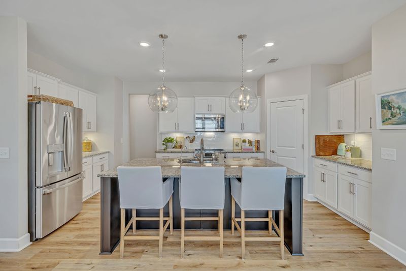 1204 Clarendon Ave, Murfreesboro, TN 37128
