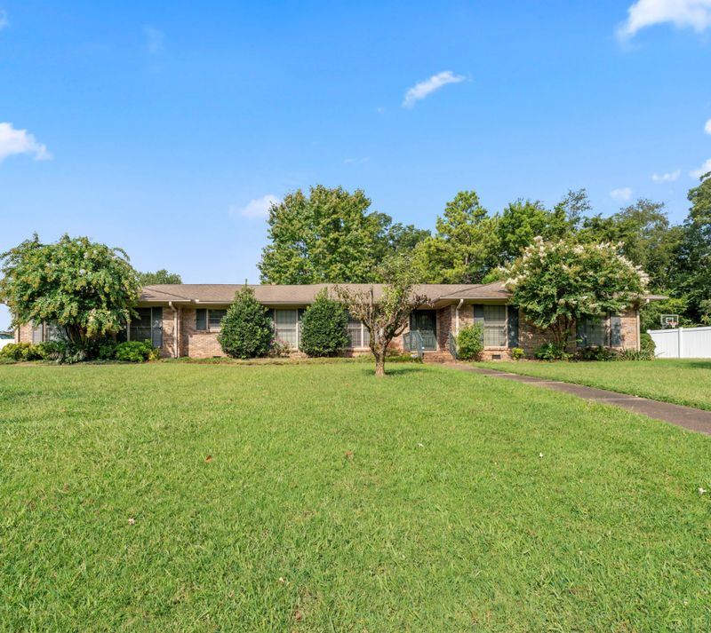 803 N Rutherford Blvd, Murfreesboro, TN 37130