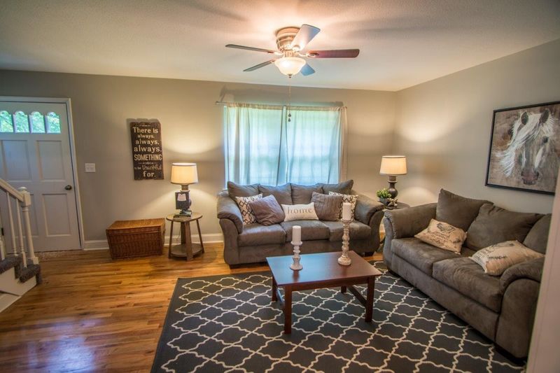 572 Bicentennial Trl, Rock Spring, GA 30739