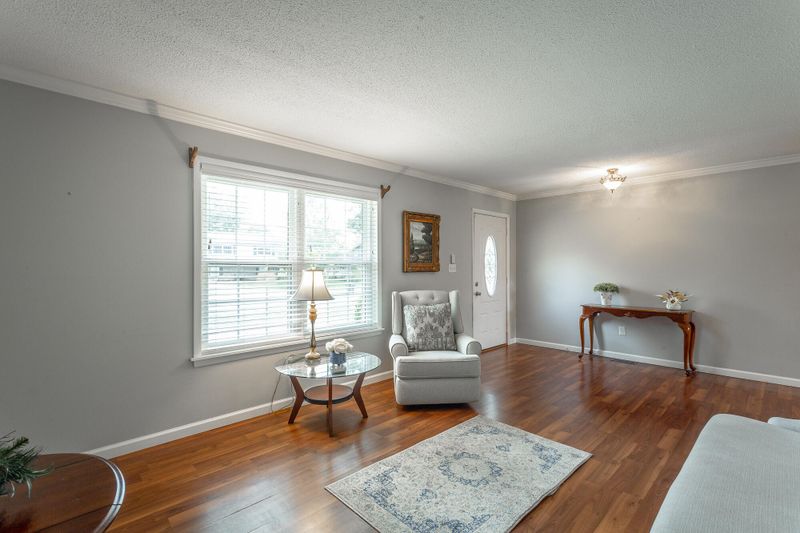106 Chris Ln, Chickamauga, GA 30707