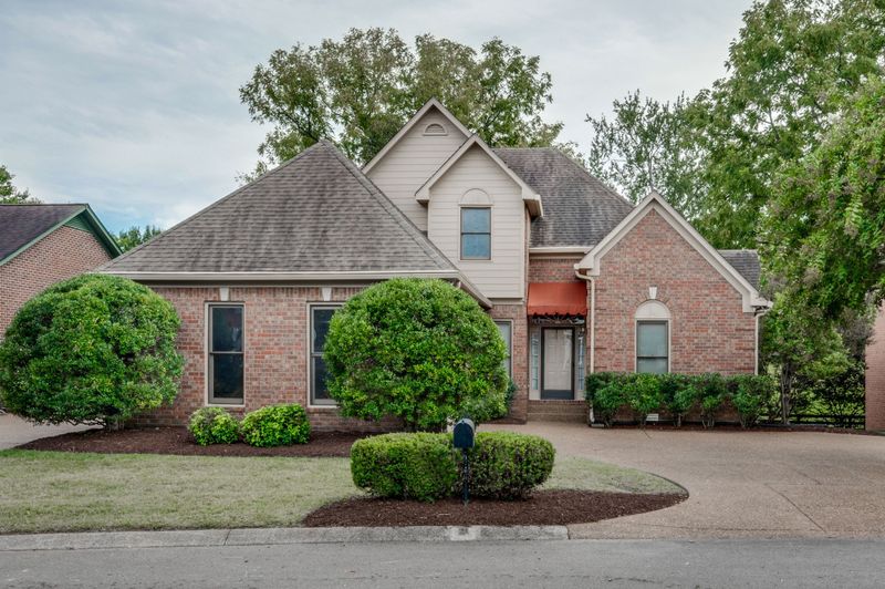 1705 Fieldcrest Cir, Franklin, TN 37064
