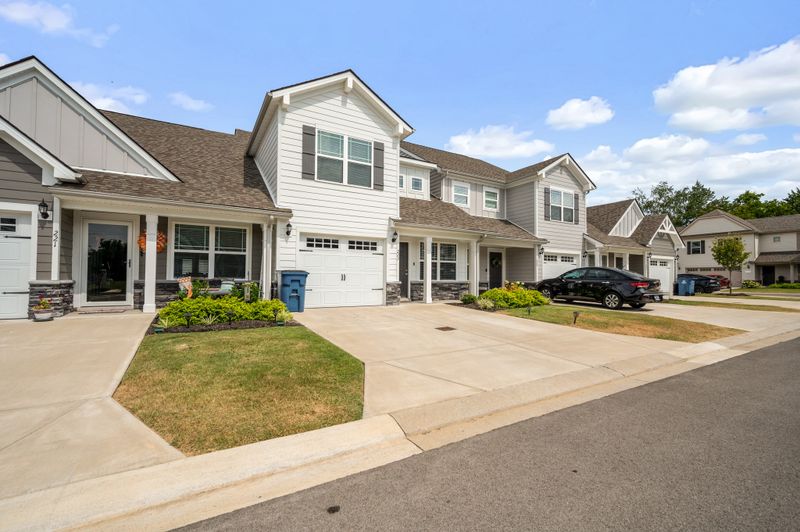 223 George Matthew Dr, Smyrna, TN 37167