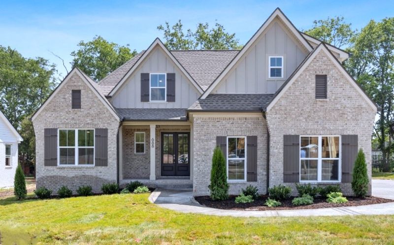 708 Nottingham Ave, Hendersonville, TN 37075