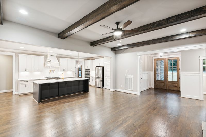 708 Nottingham Ave, Hendersonville, TN 37075