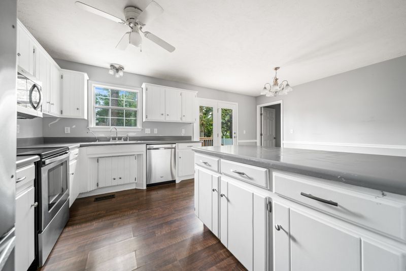 134 Jones Mill Rd, La Vergne, TN 37086