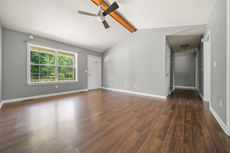 134 Jones Mill Rd, La Vergne, TN 37086