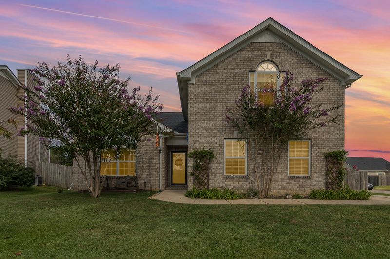 6004 Twin Feather Rn, Spring Hill, TN 37174