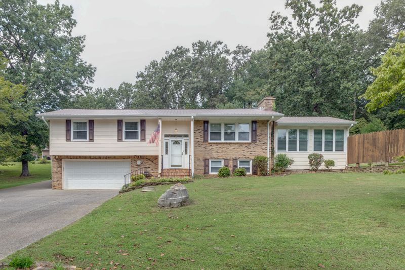 508 Ridgemont Dr, Dickson, TN 37055