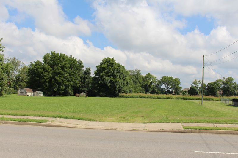 1054 Veterans Pkwy, Murfreesboro, TN 37128