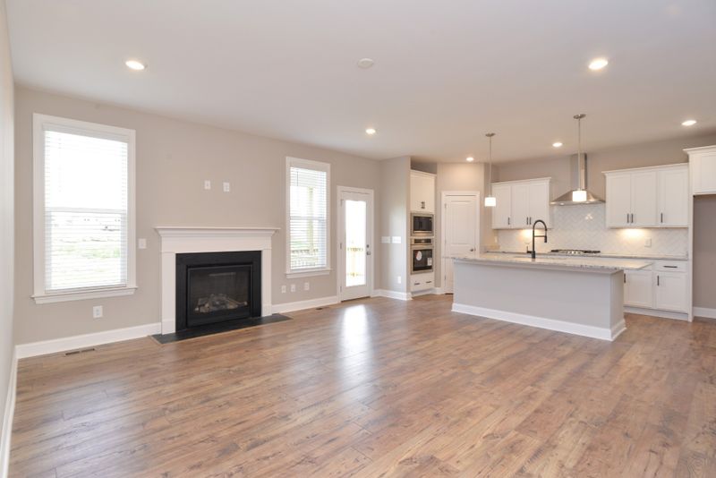 412 Van Conder Pl, Hendersonville, TN 37075