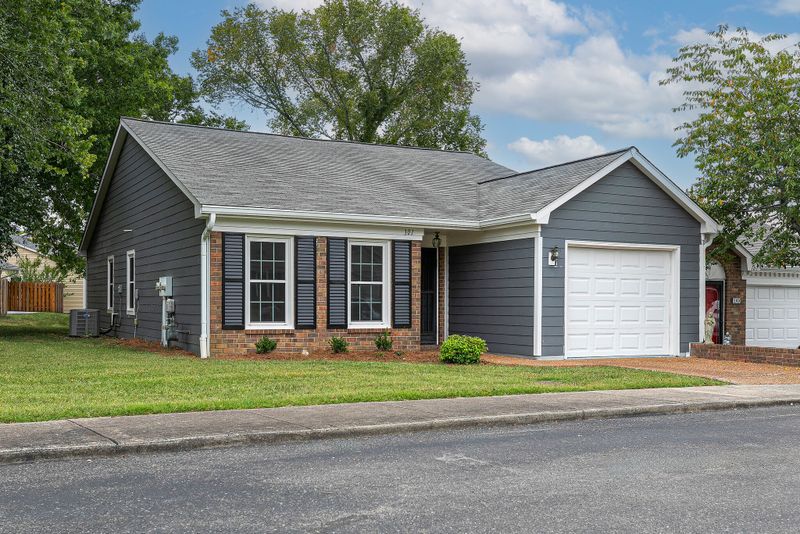 101 Emma Neuhoff Ct, Nashville, TN 37205