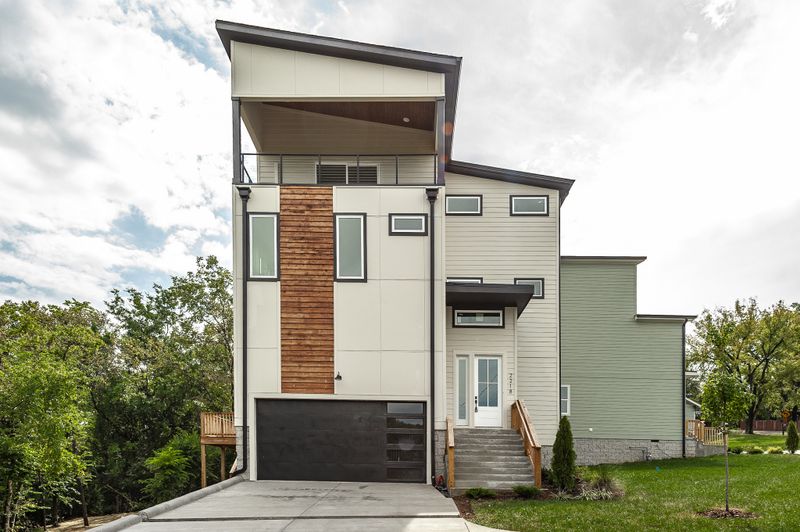 2218 Summitt Ave, Nashville, TN 37218