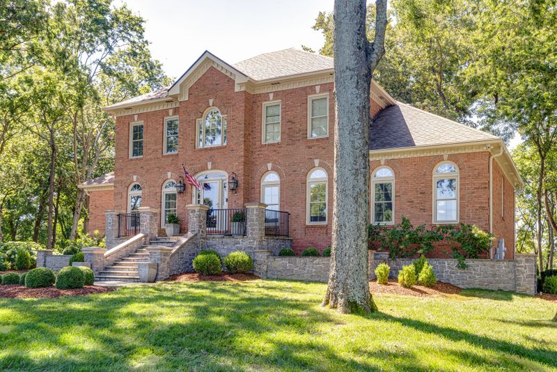 9317 Navaho Dr, Brentwood, TN 37027