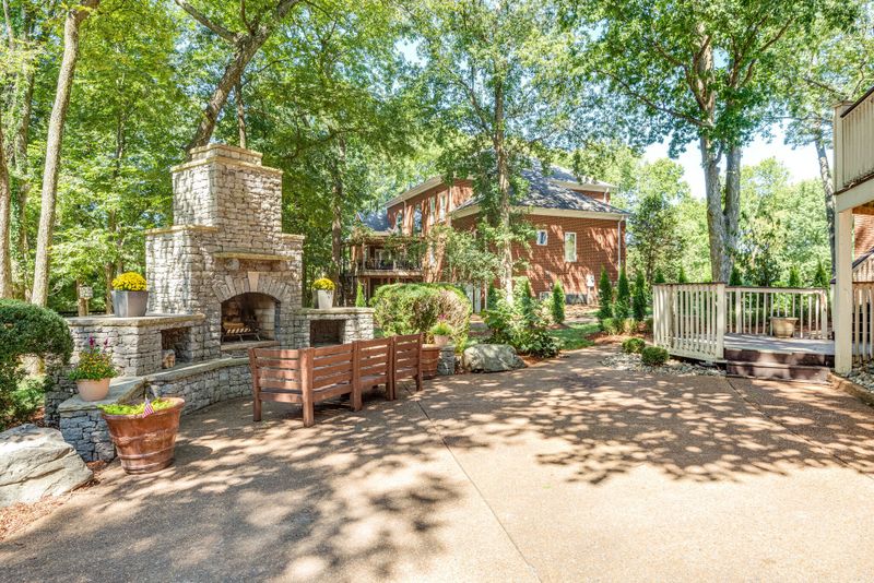 9317 Navaho Dr, Brentwood, TN 37027