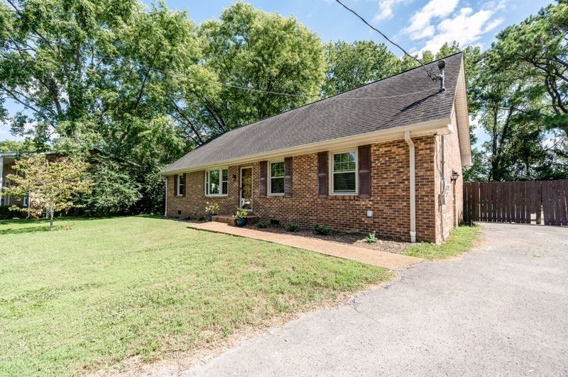 4 Carver Ct, Franklin, TN 37064