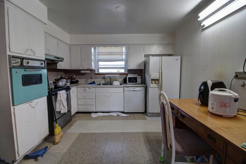 2700 Hody Dr, Nashville, TN 37206