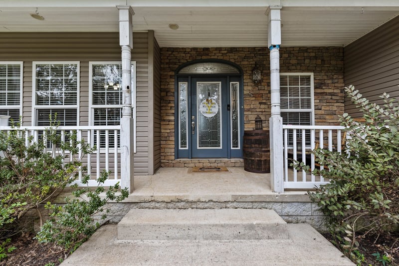 6113 Price Rd, Orlinda, TN 37141