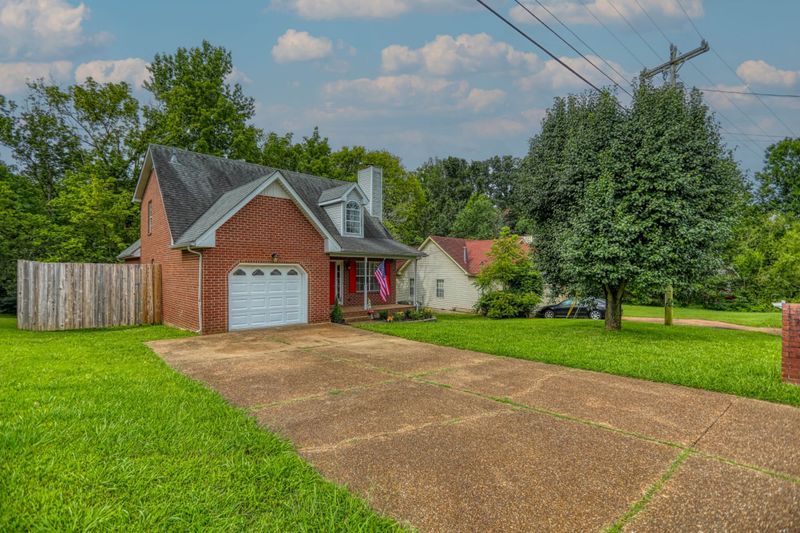 204 Apache Trl, White House, TN 37188
