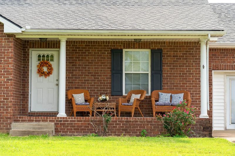 1191 Langwood Dr, Gallatin, TN 37066