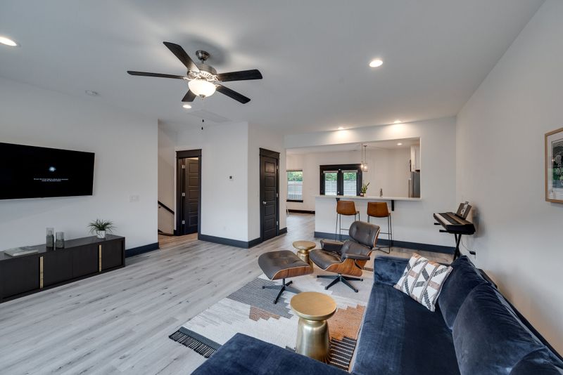 7019 Westside Cir, Nashville, TN 37205