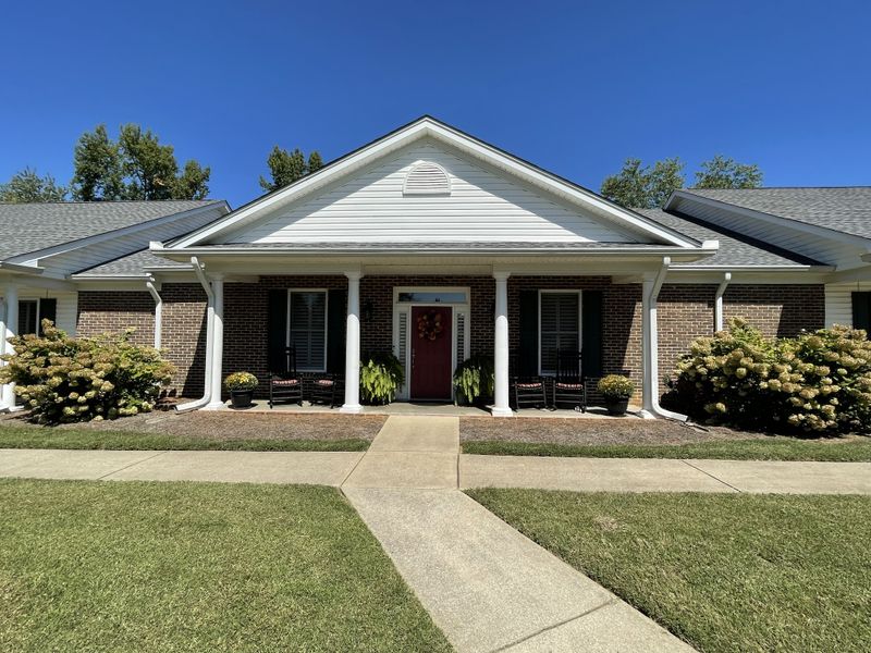 705 Blackpatch Dr #8, Springfield, TN 37172