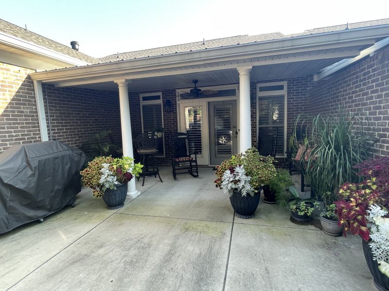 705 Blackpatch Dr #8, Springfield, TN 37172