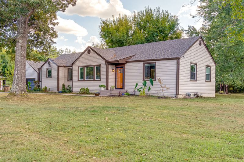 2530 Pennington Bend Rd, Nashville, TN 37214