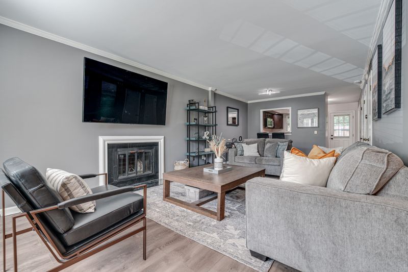 110 Brattlesboro Dr, Nashville, TN 37204