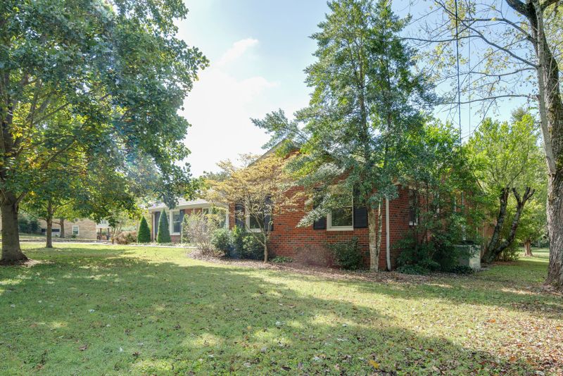 1113 Davidson Rd, Nashville, TN 37205