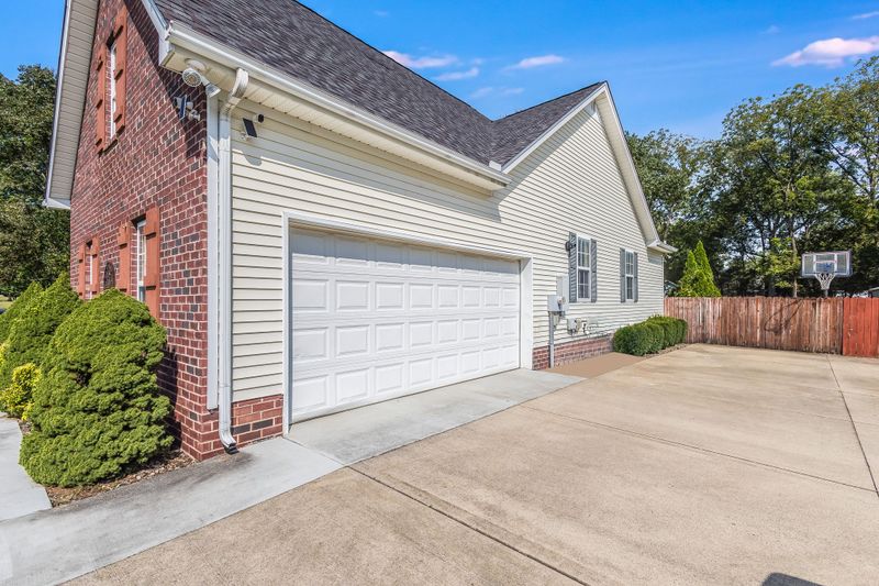 132 Melstone Ct, Murfreesboro, TN 37127