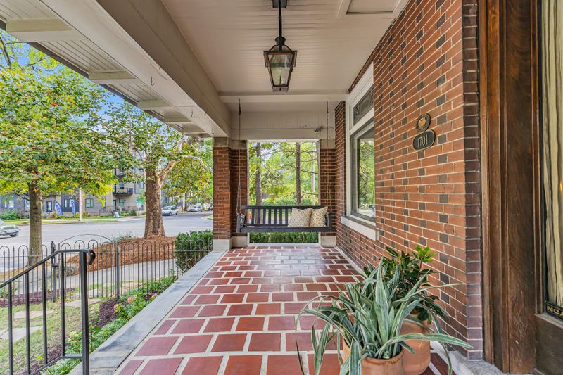 1701 18th Ave S, Nashville, TN 37212