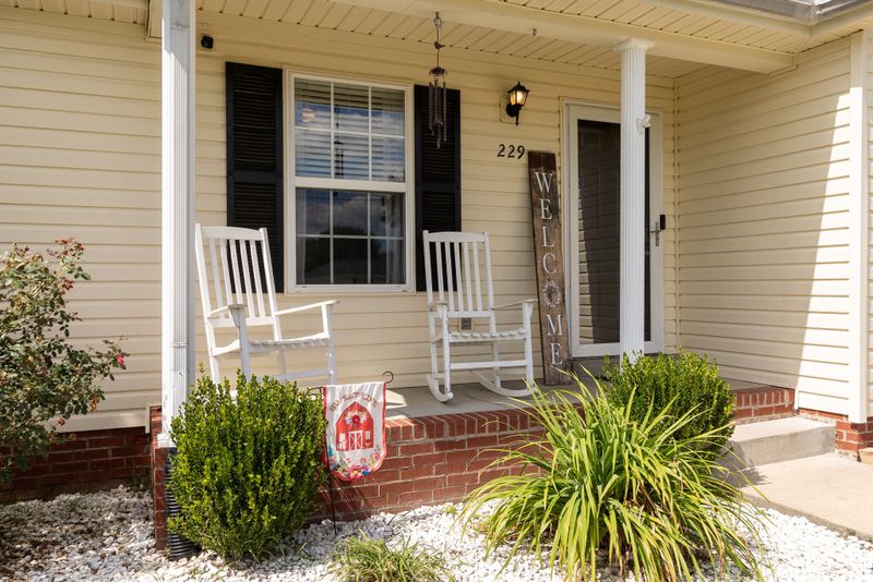 229 Loch Lomand Dr, Christiana, TN 37037