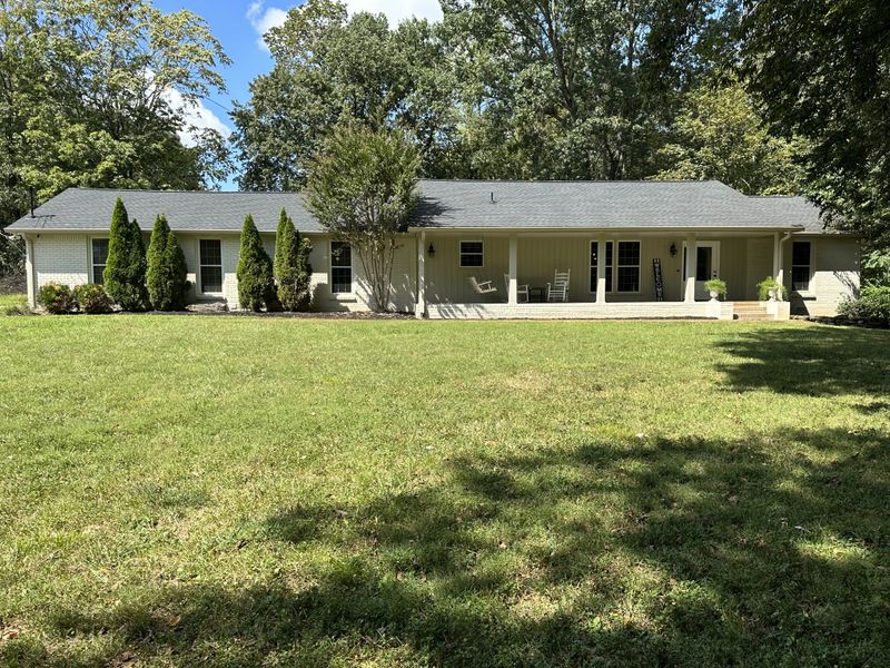 105 Walton Ct, Hendersonville, TN 37075