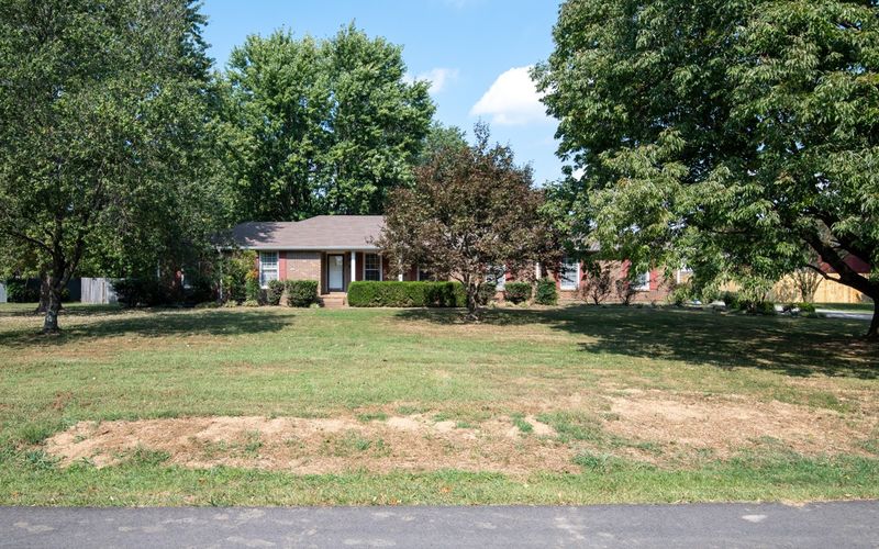 151 Lee Etta Dr, Gallatin, TN 37066