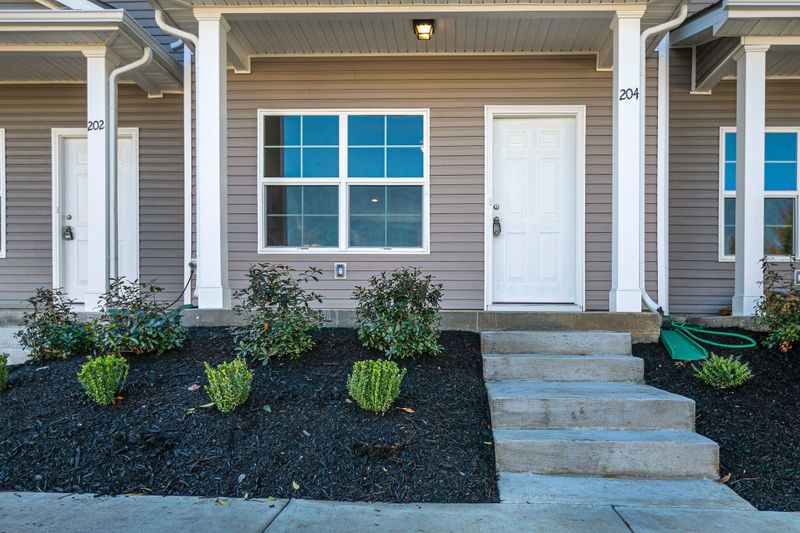 225 Tara Ct, Columbia, TN 38401
