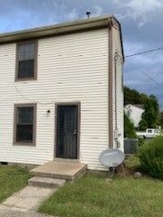 1301 Ewing Creek Dr, Nashville, TN 37207