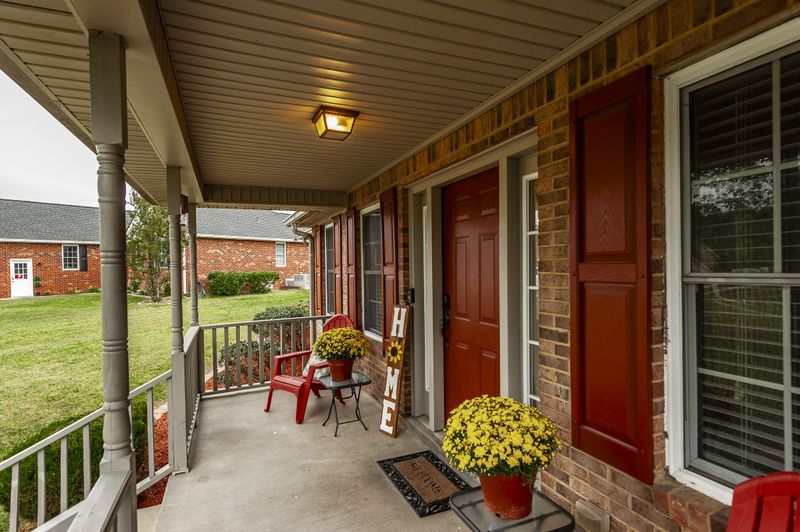313 Lenox Ct, Springfield, TN 37172