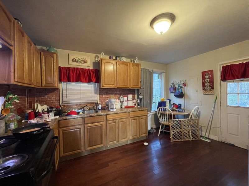 225 Dogwood Dr, Dalton, GA 30721