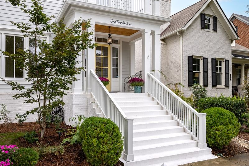 121 Addison Ave, Franklin, TN 37064