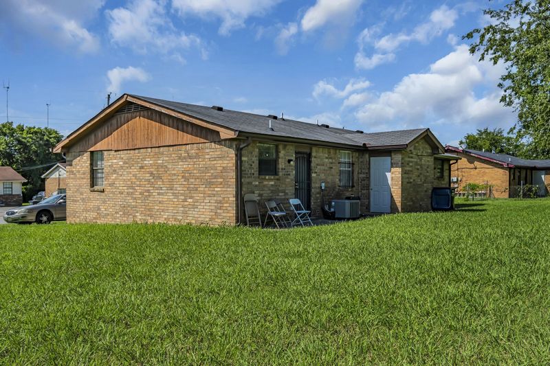 3400 Moonlight Dr, Nashville, TN 37207