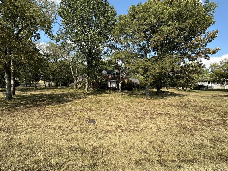 2508 Hemingway Dr, Nashville, TN 37215