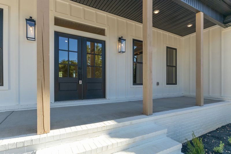 190 Volunteer Rd, Murfreesboro, TN 37128