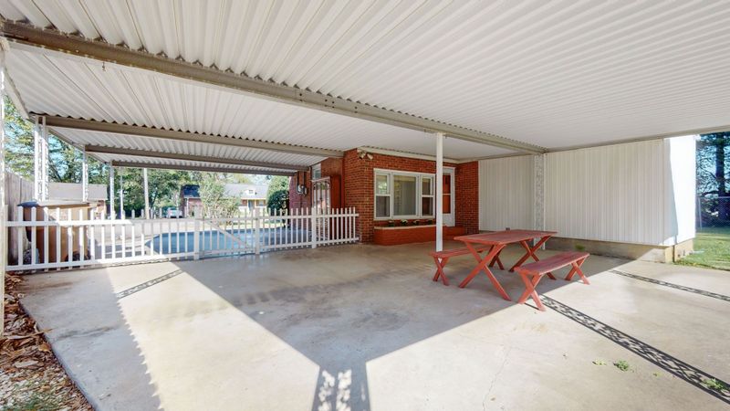 111 Donelsonwood Dr, Nashville, TN 37214