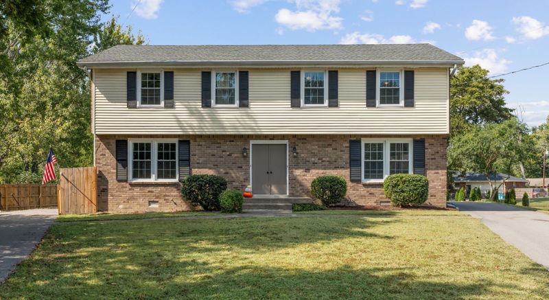 105 Harrow Ct #B, Nashville, TN 37221